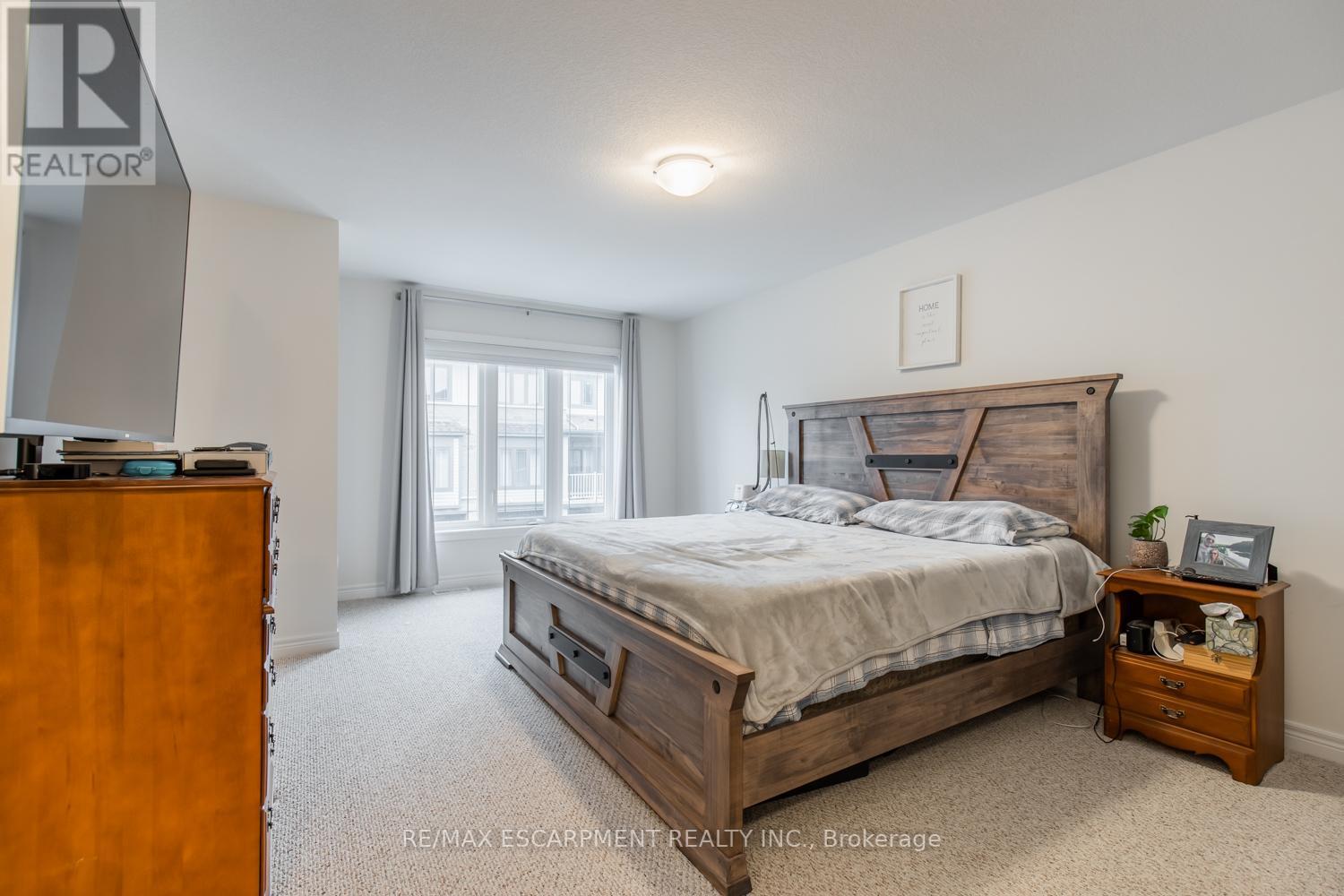 #62 -77 DIANA AVE, #62