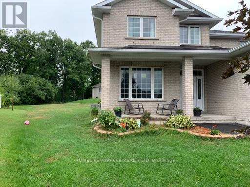 14 ASHWOOD CRES
