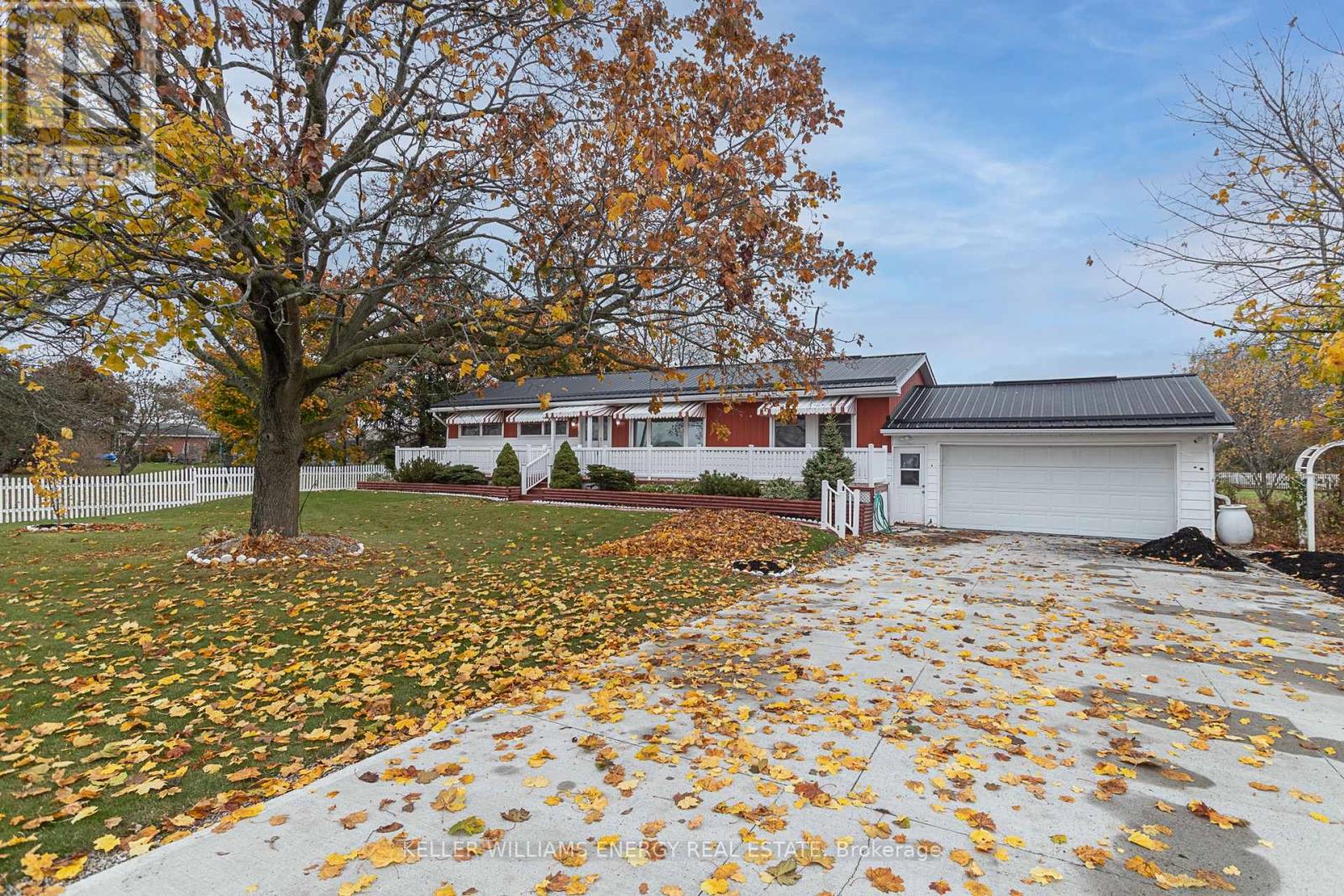 464 TRIPP RD