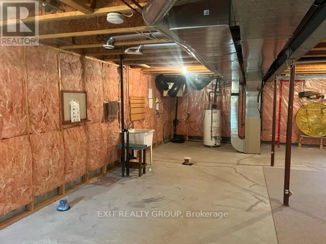 24 HAWTHORN ST