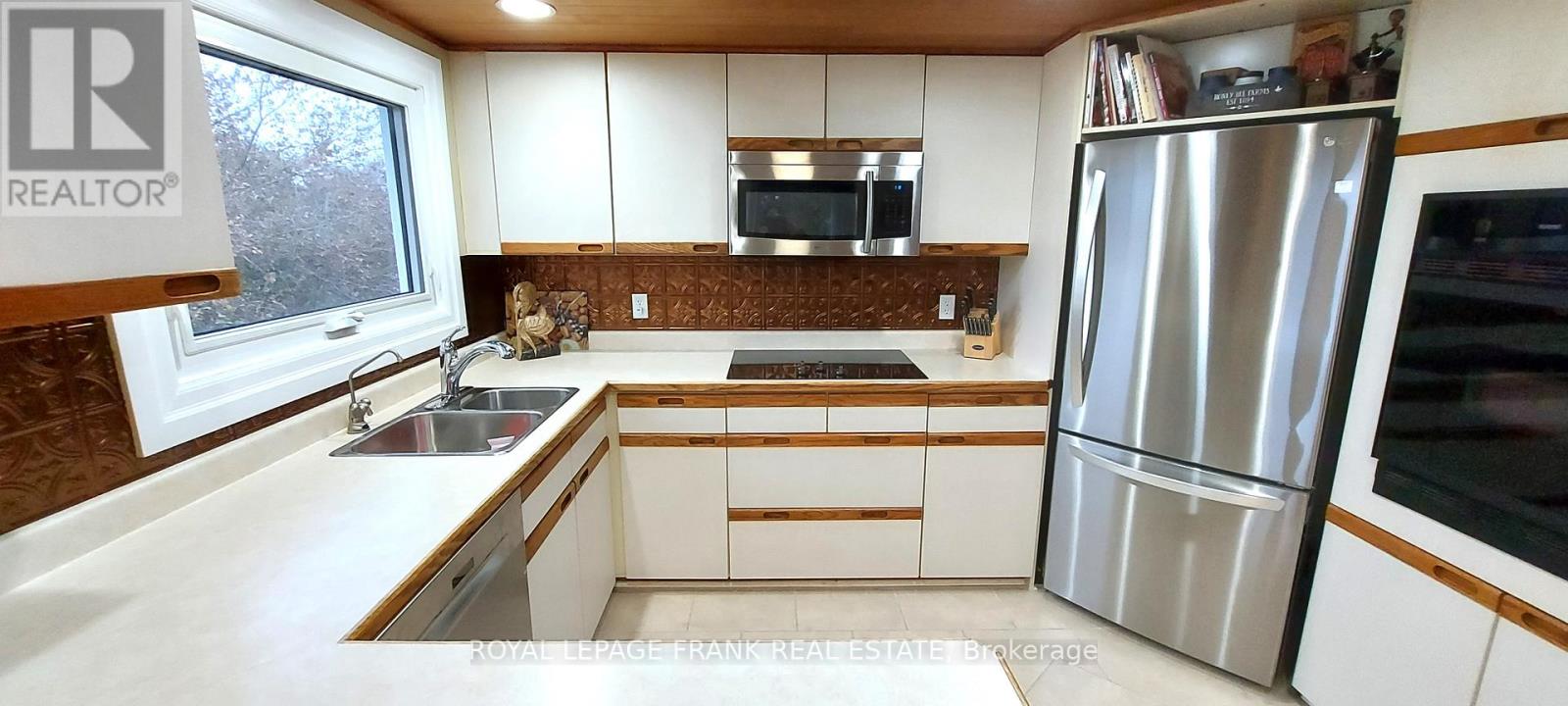 37 DEMPSEY RD