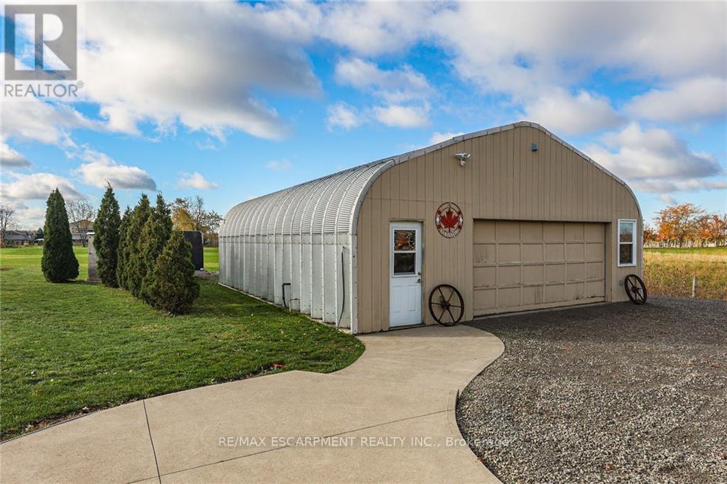 88 KEMP RD E