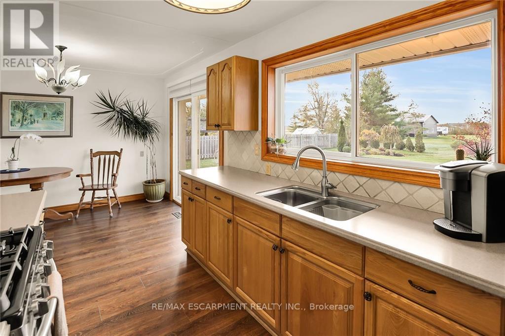88 KEMP RD E