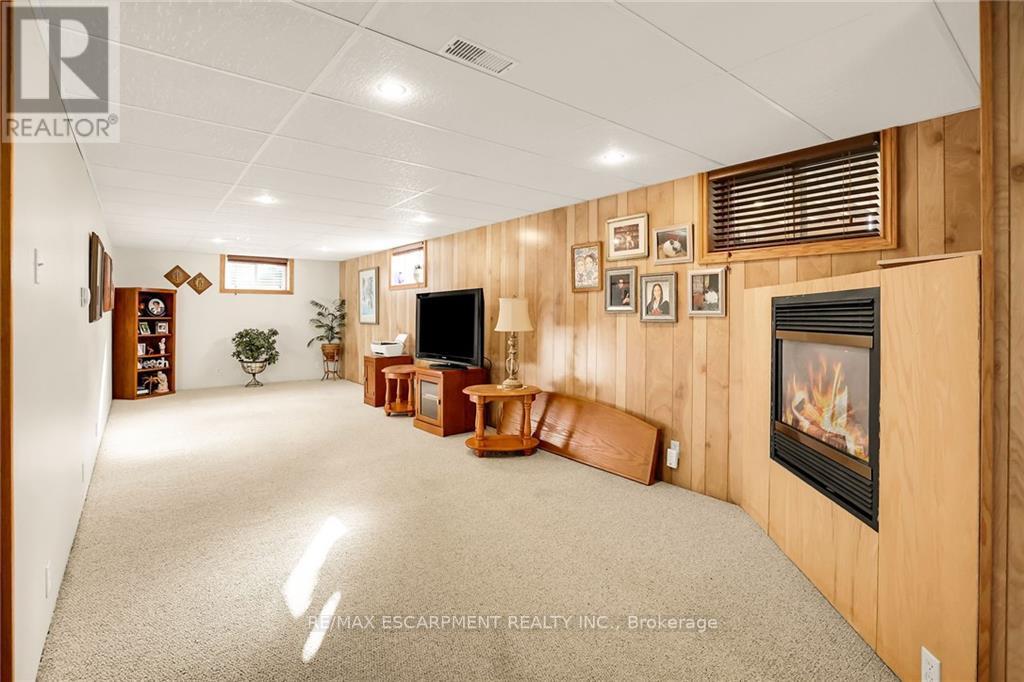 88 KEMP RD E
