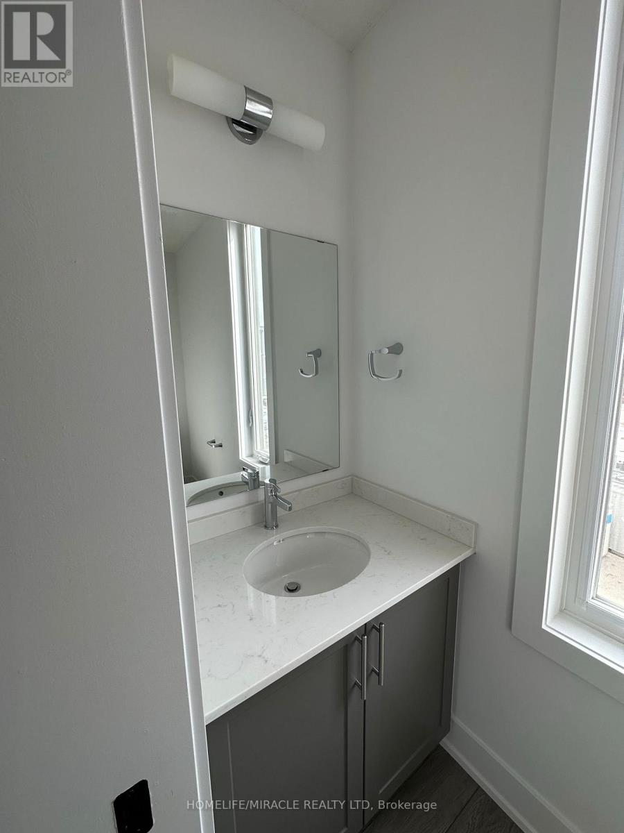 #56 -99 ROGERS ST, #56