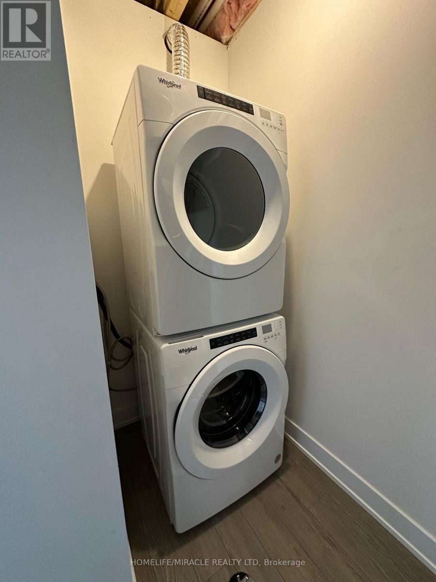 #56 -99 ROGERS ST, #56