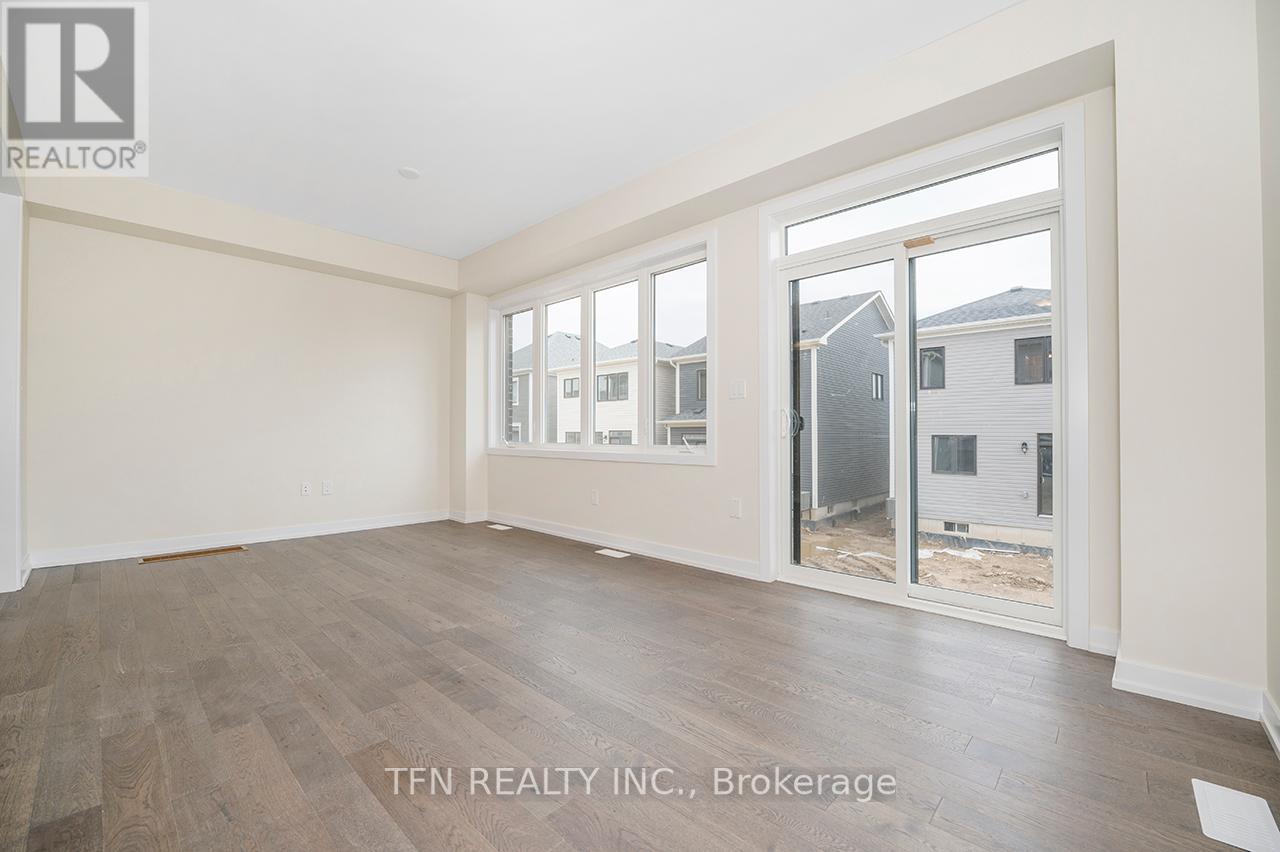 7 BASSWOOD CRES