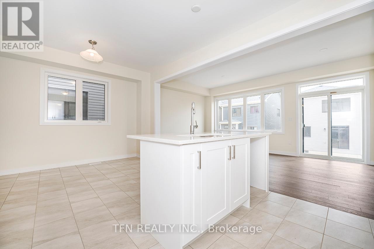 7 BASSWOOD CRES