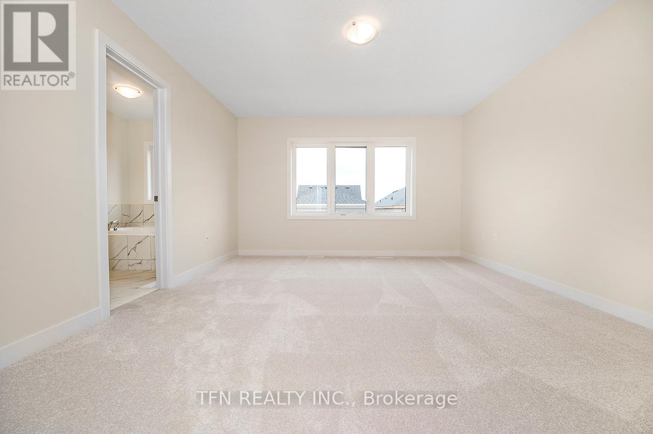 7 BASSWOOD CRES