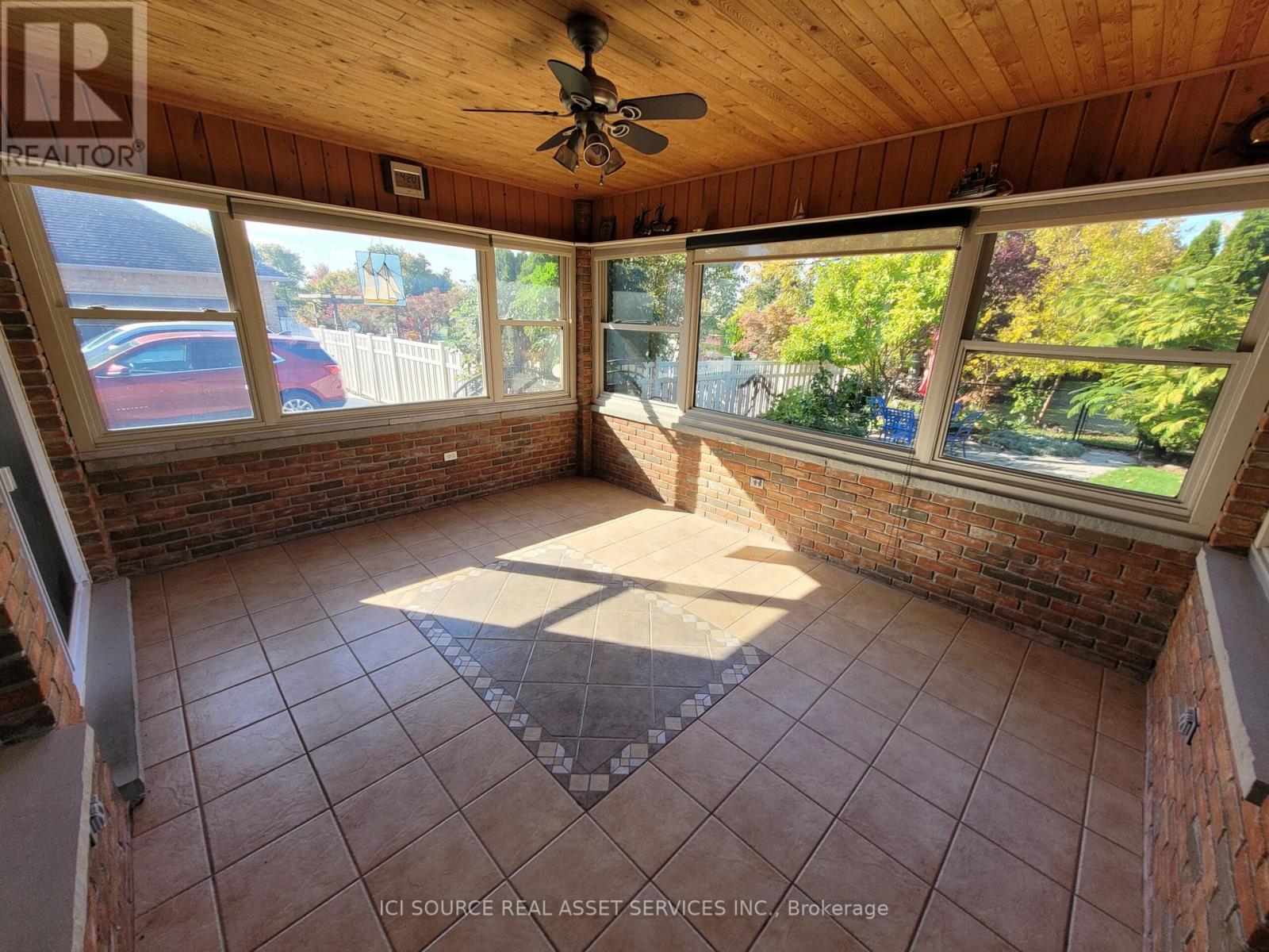 223 BAYBERRY CRES