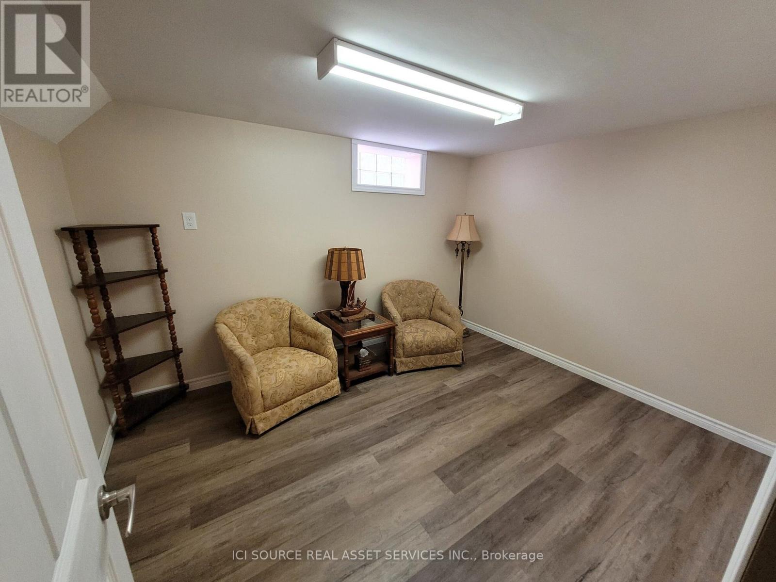 223 BAYBERRY CRES