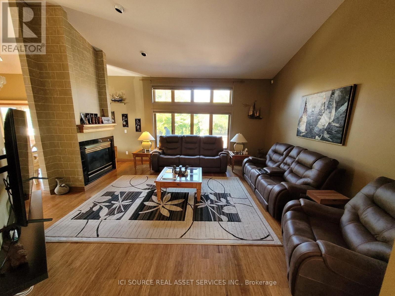 223 BAYBERRY CRES