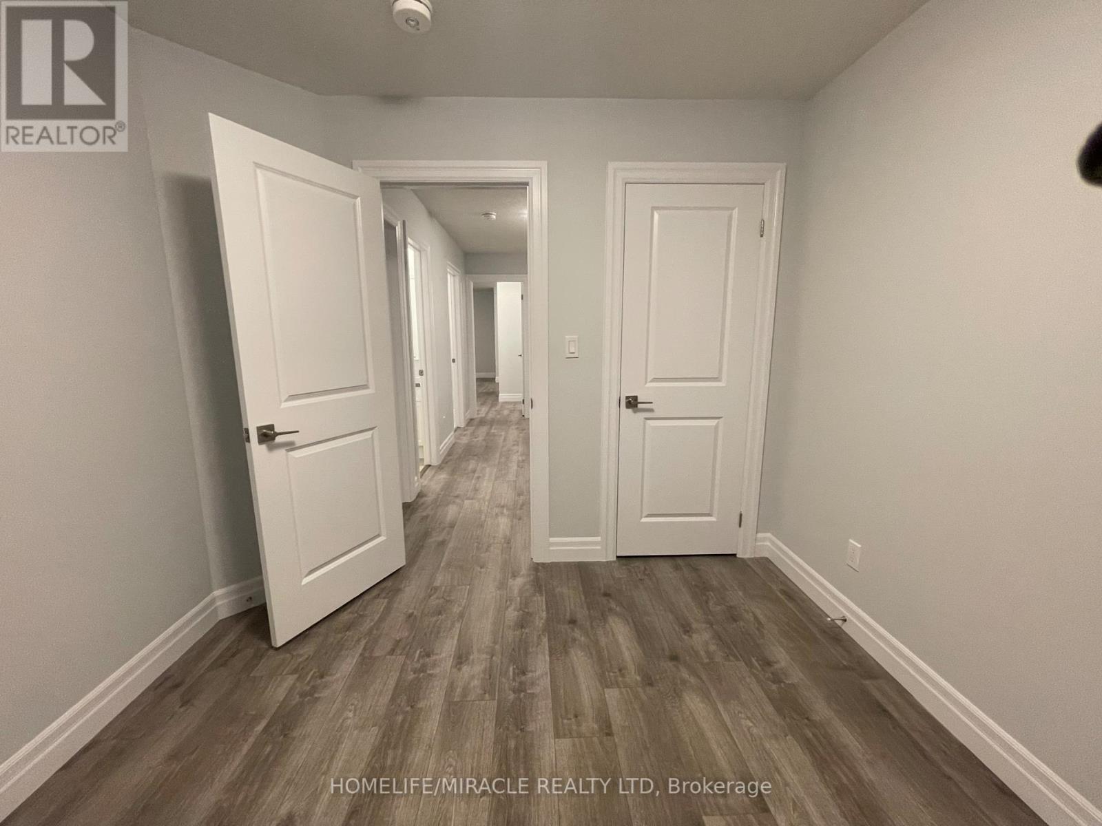 #1 -40 BASTIEN ST, #1