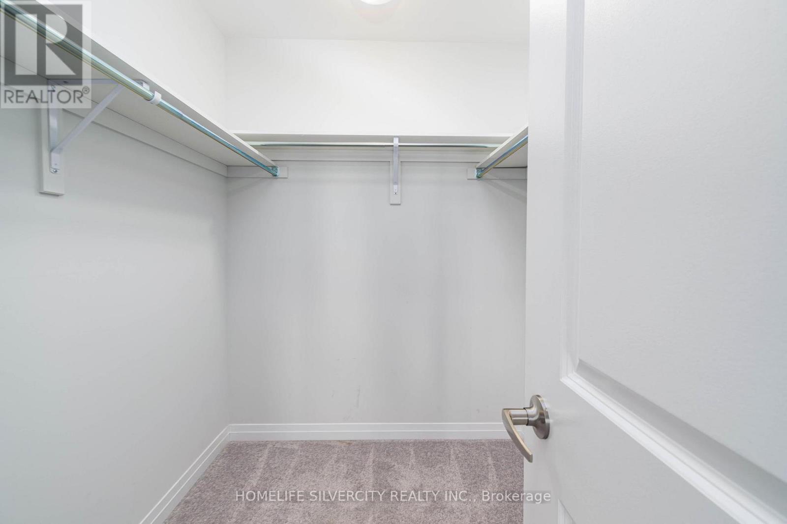 1127 EDINBURGH DR