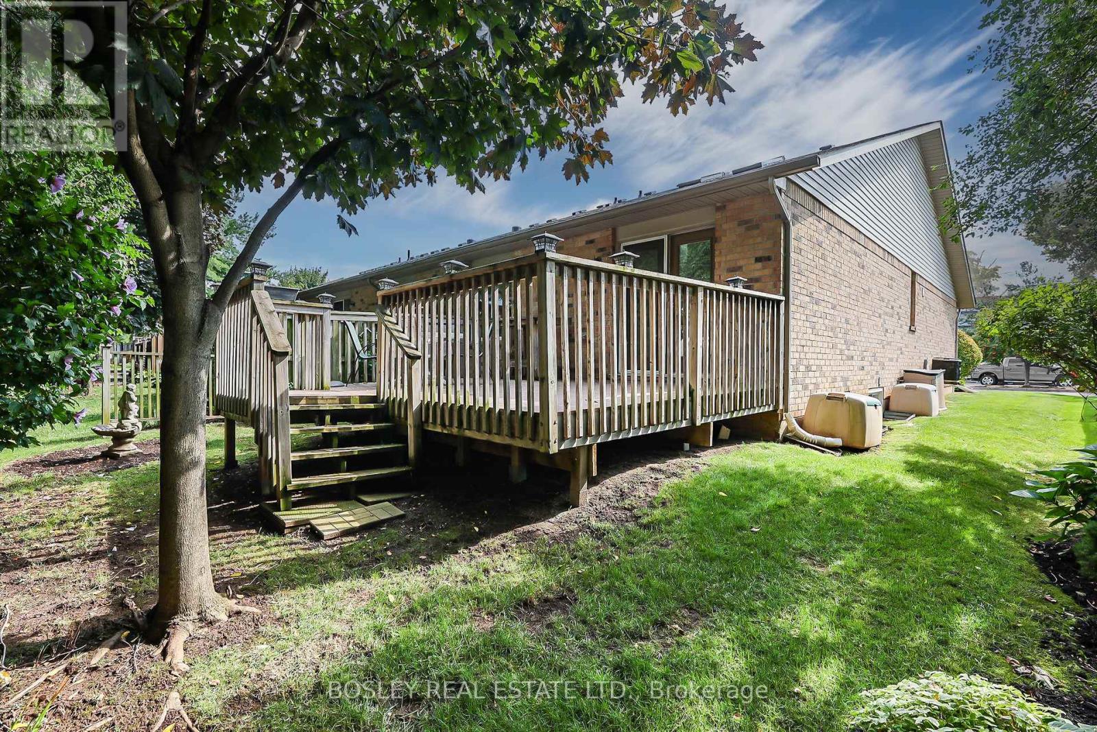 #28 -19 BARTLETT AVE, #28