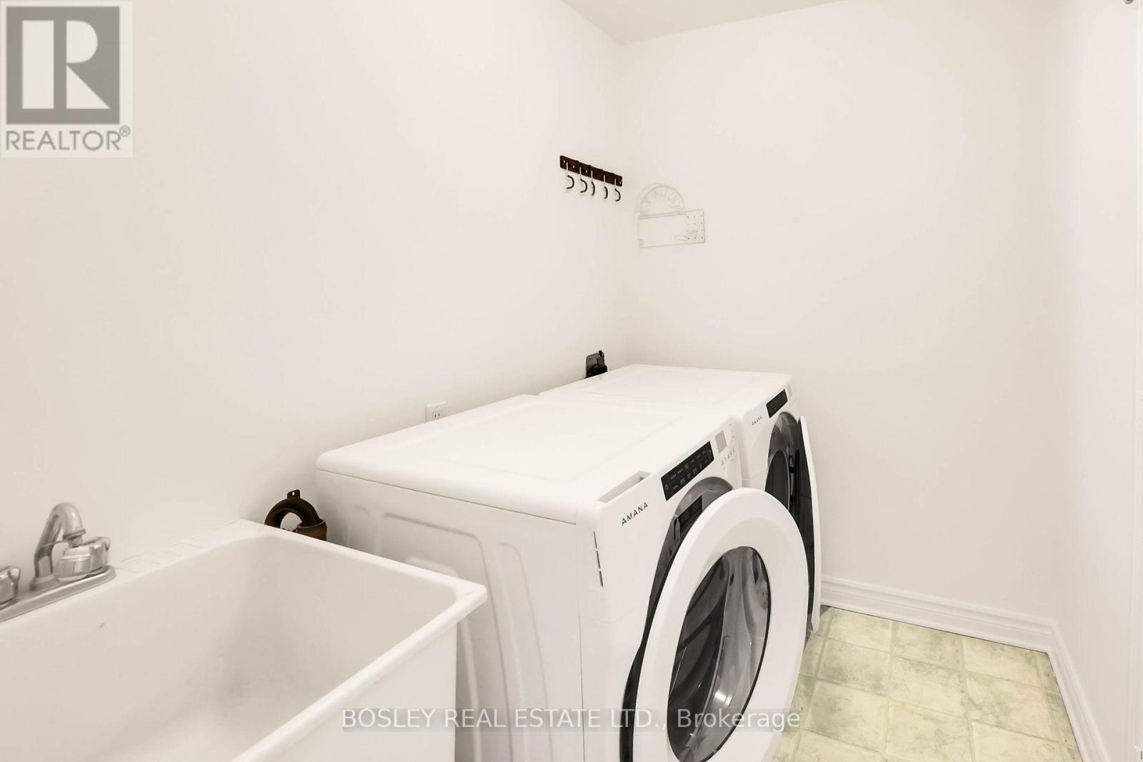#28 -19 BARTLETT AVE, #28