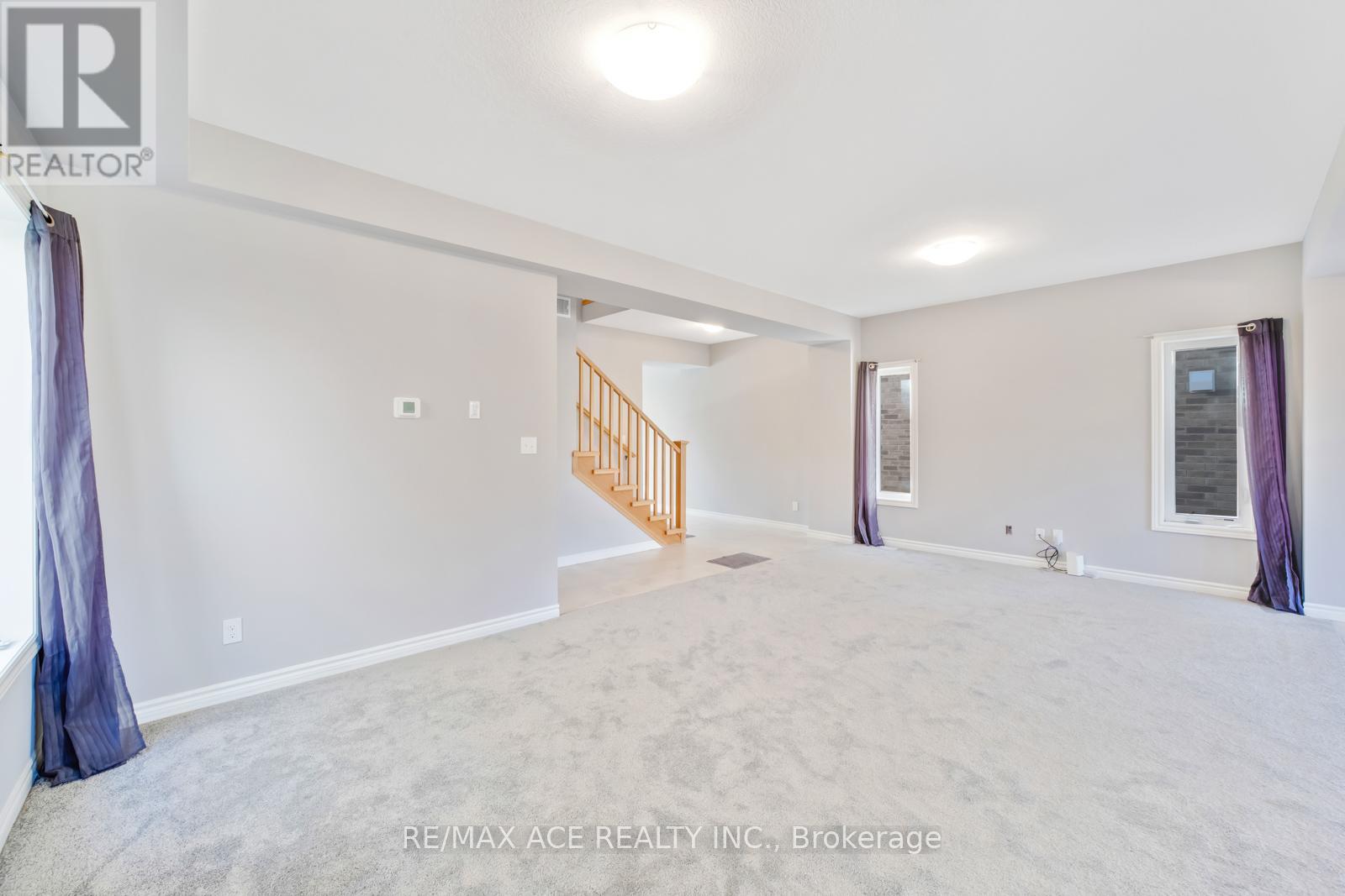 107 HONEY ST
