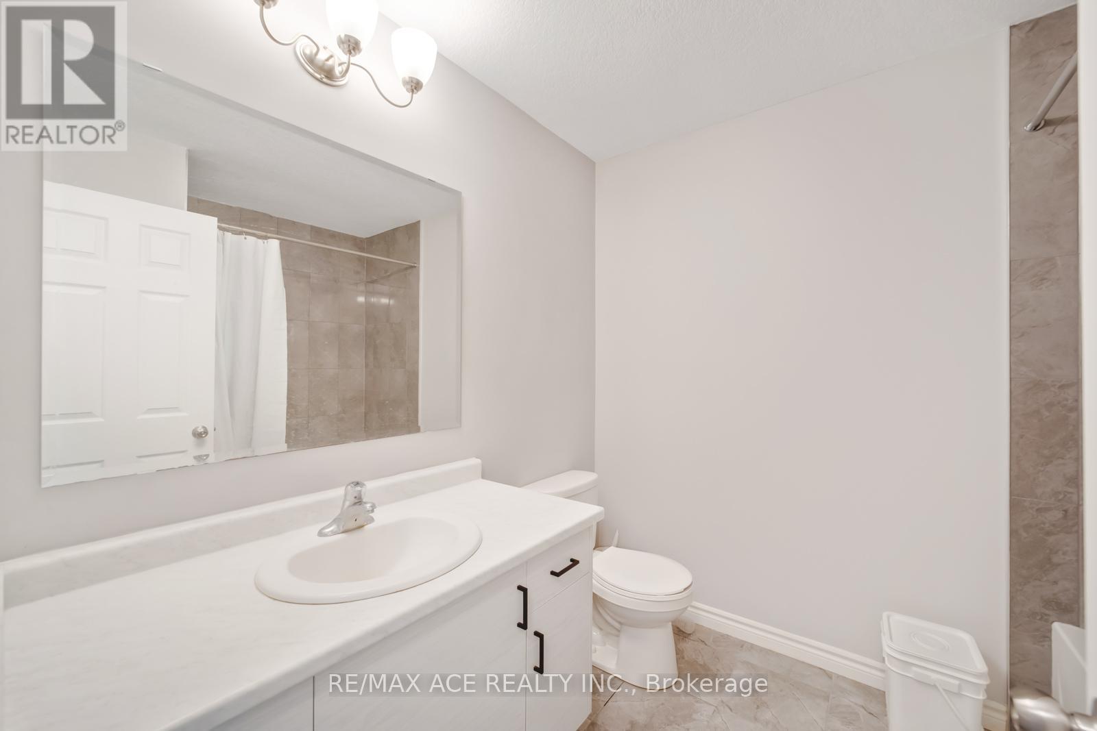 107 HONEY ST