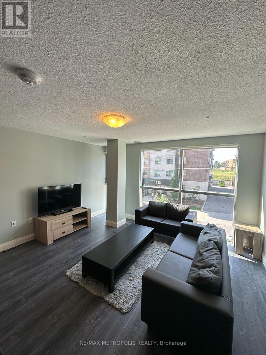 #215 -318 SPRUCE ST, #215
