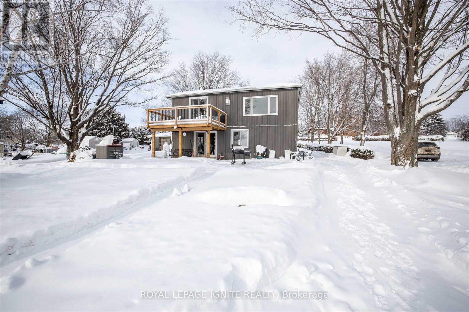 67 OAKDENE CRES