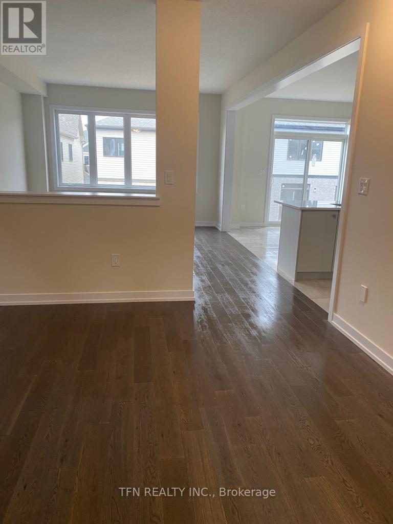 27 WINTERGREEN CRES