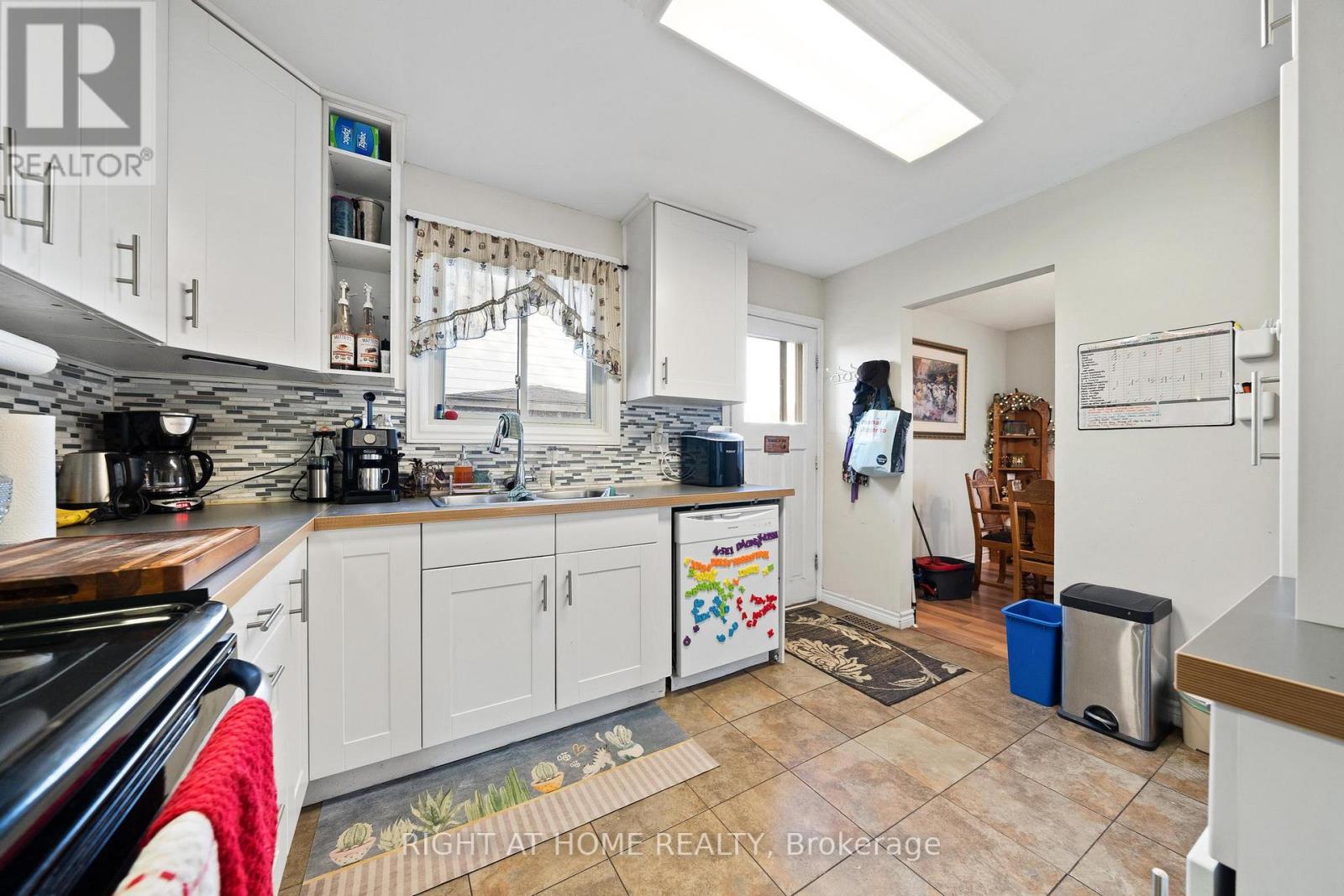 70 WOODLAWN AVE