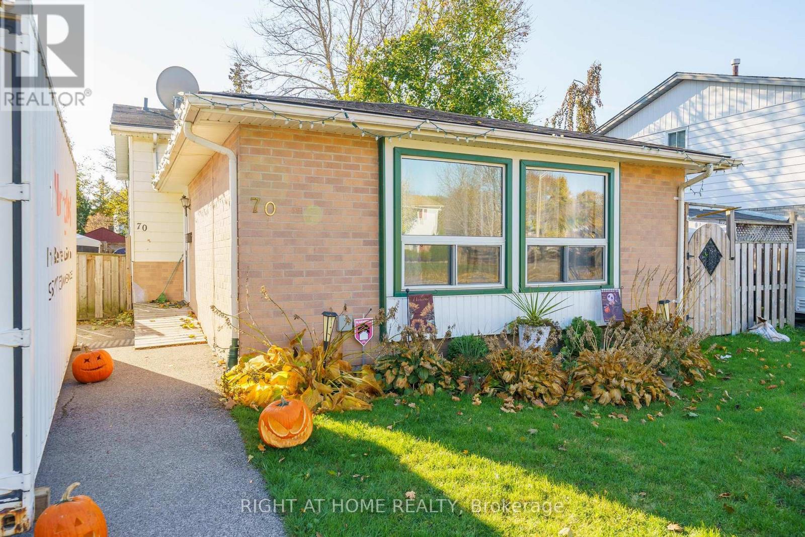 70 WOODLAWN AVE