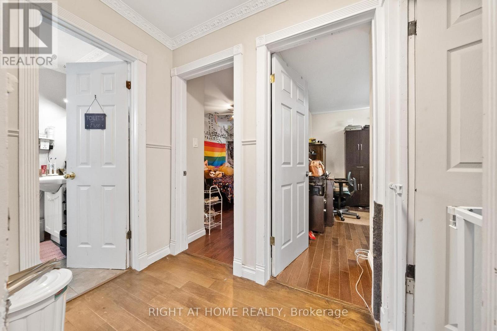 70 WOODLAWN AVE