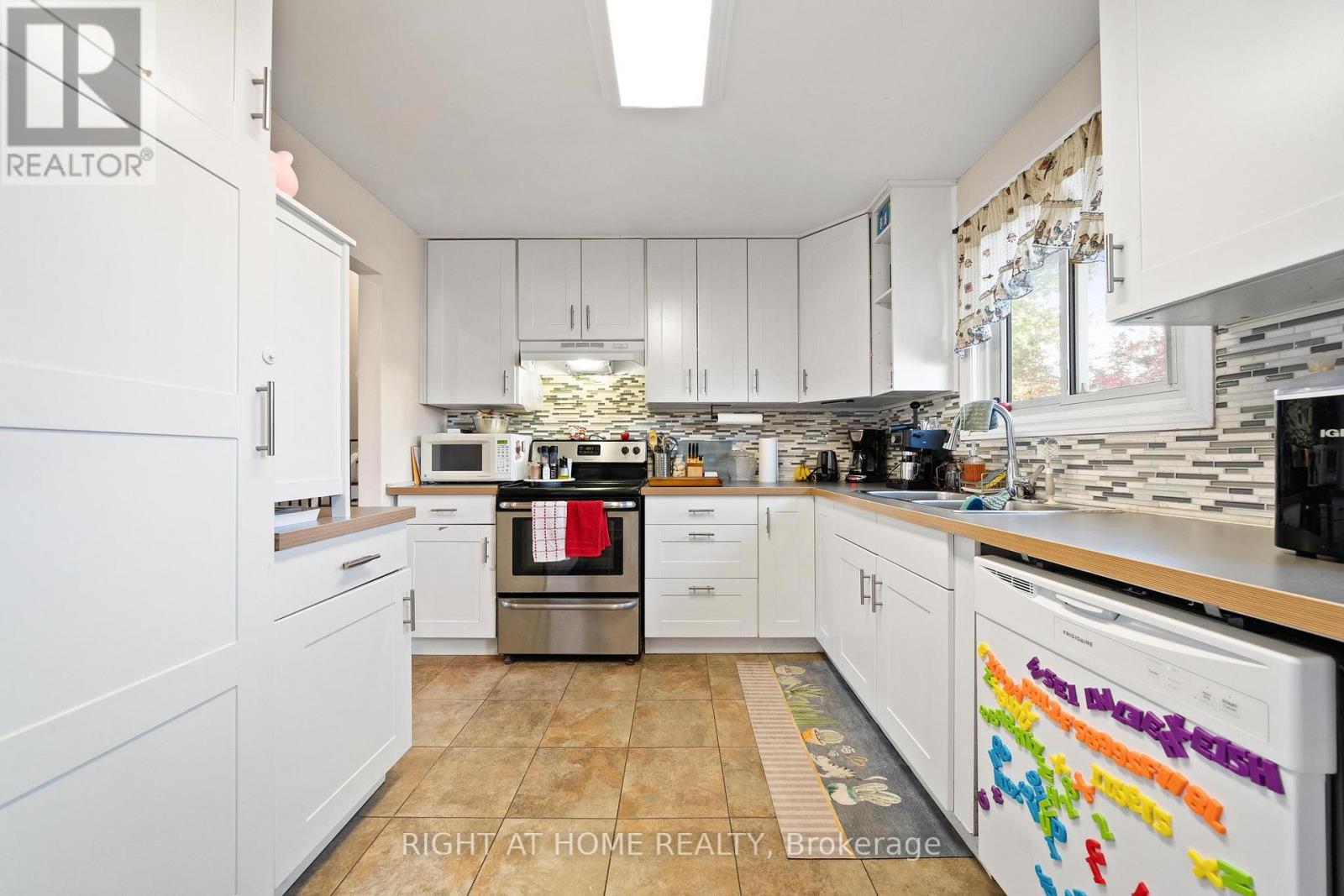 70 WOODLAWN AVE