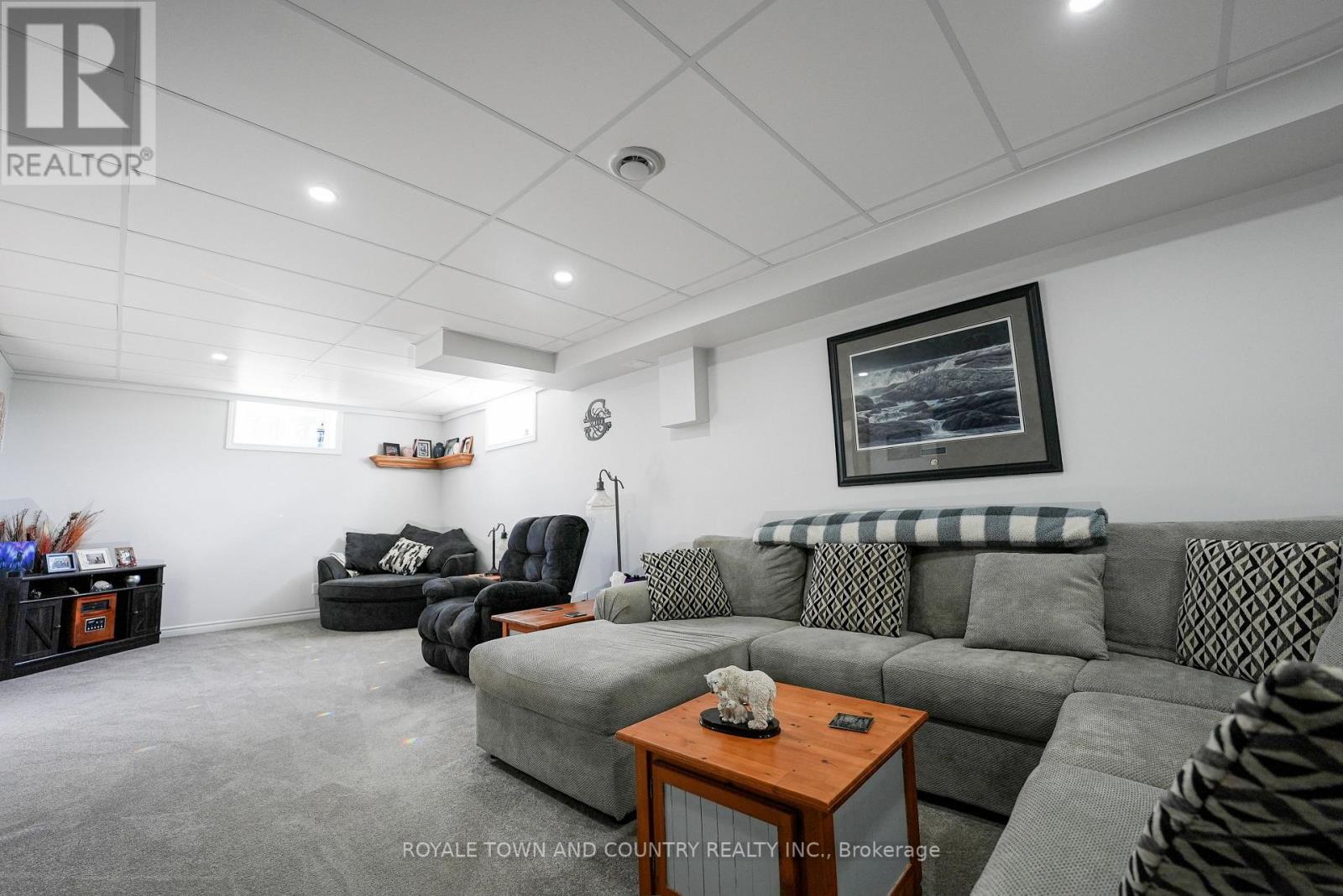 386 PENIEL RD