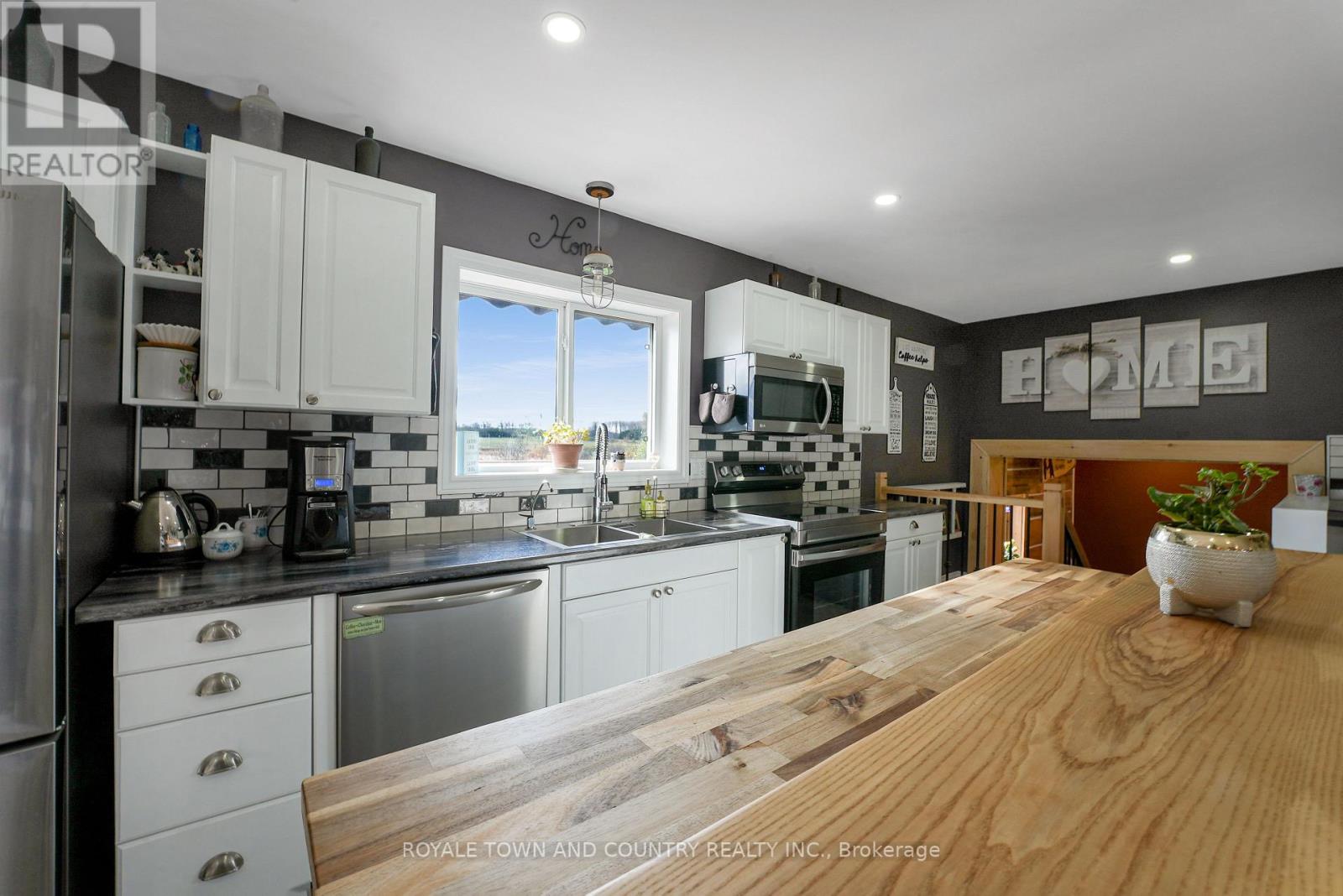 386 PENIEL RD