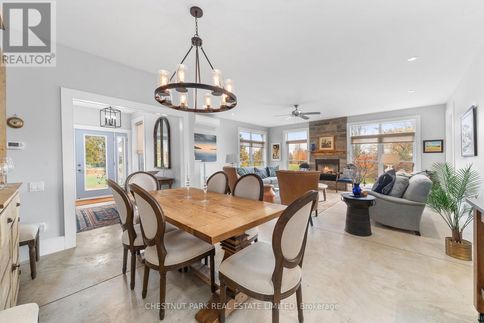 96 SMITHS BAY AVE