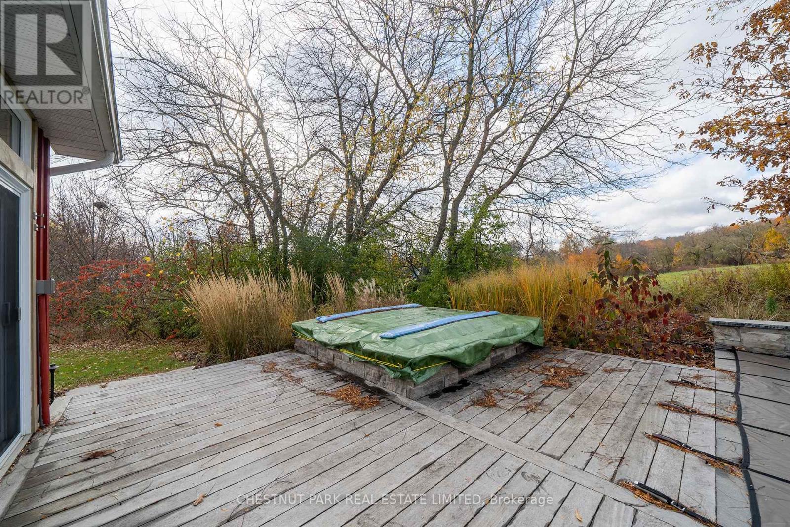 96 SMITHS BAY AVE