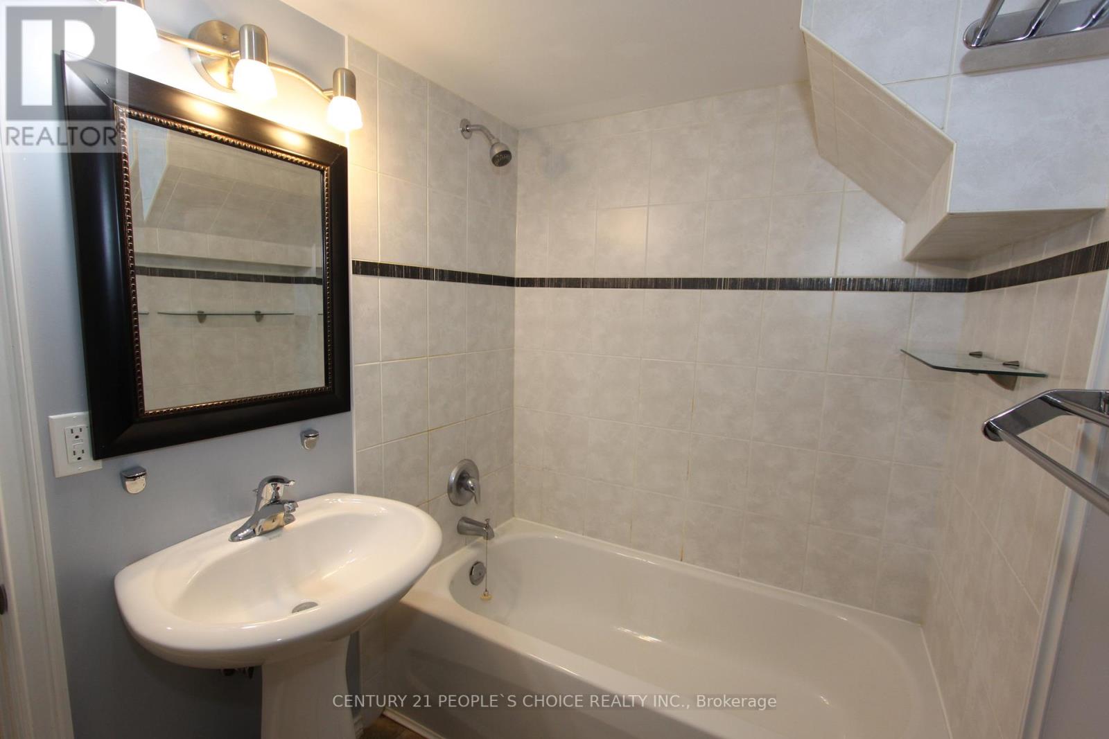 #BSMT -7 LINCOLN CRES, #Bsmt