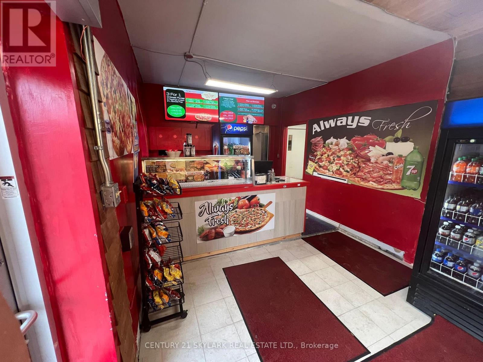 #2 -51 KING ST E, #2