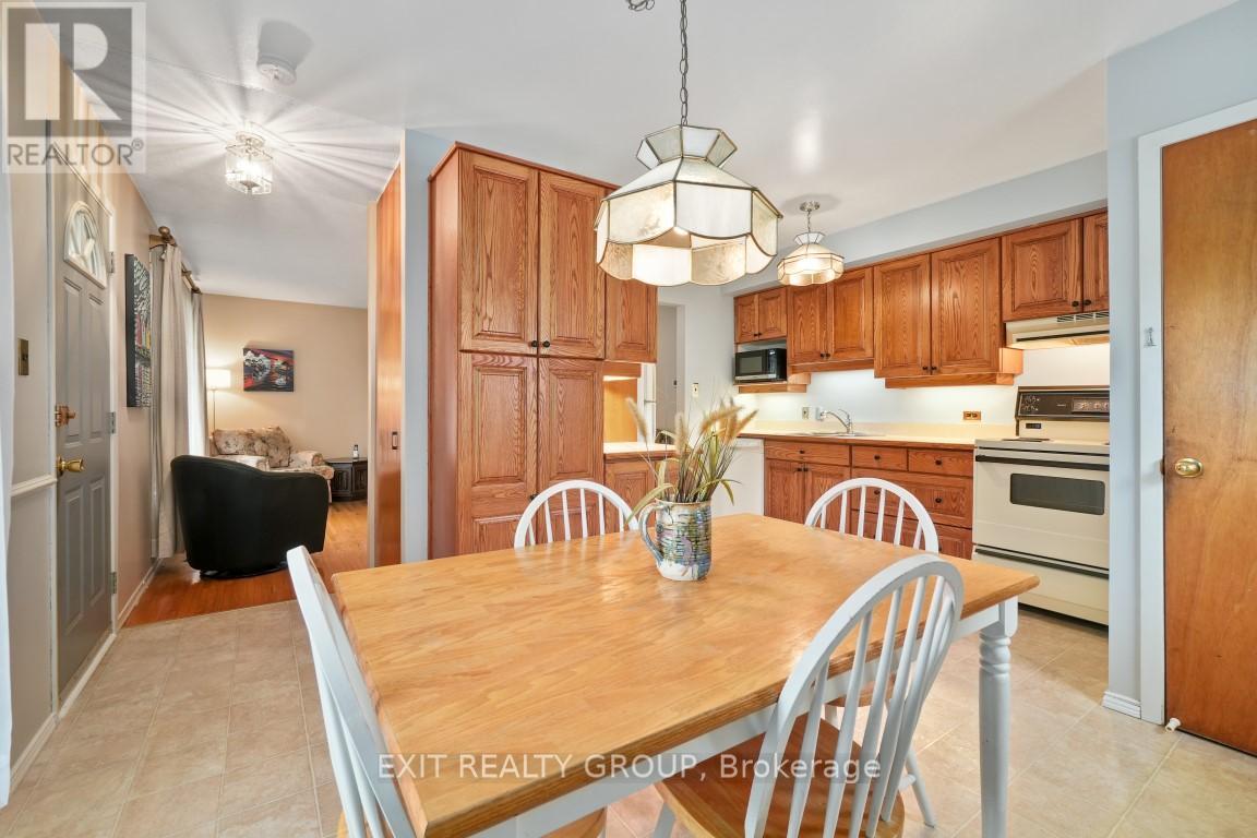 23 STAVEBANK RD