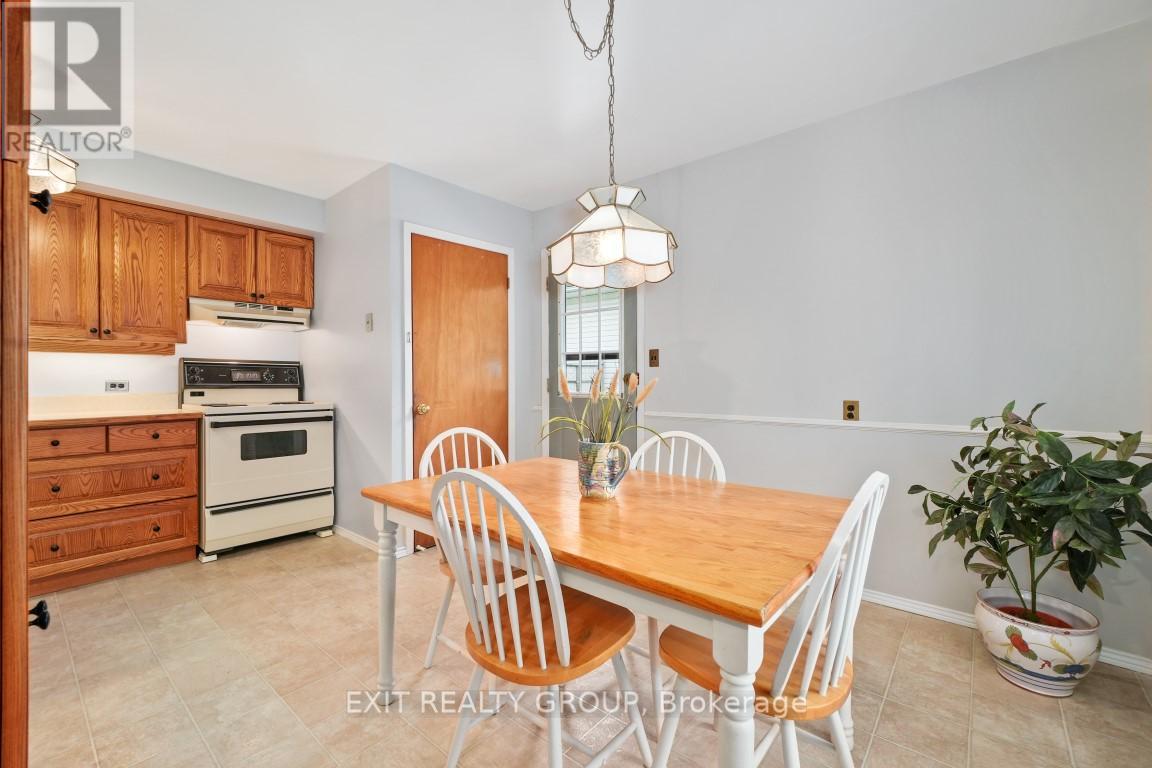 23 STAVEBANK RD