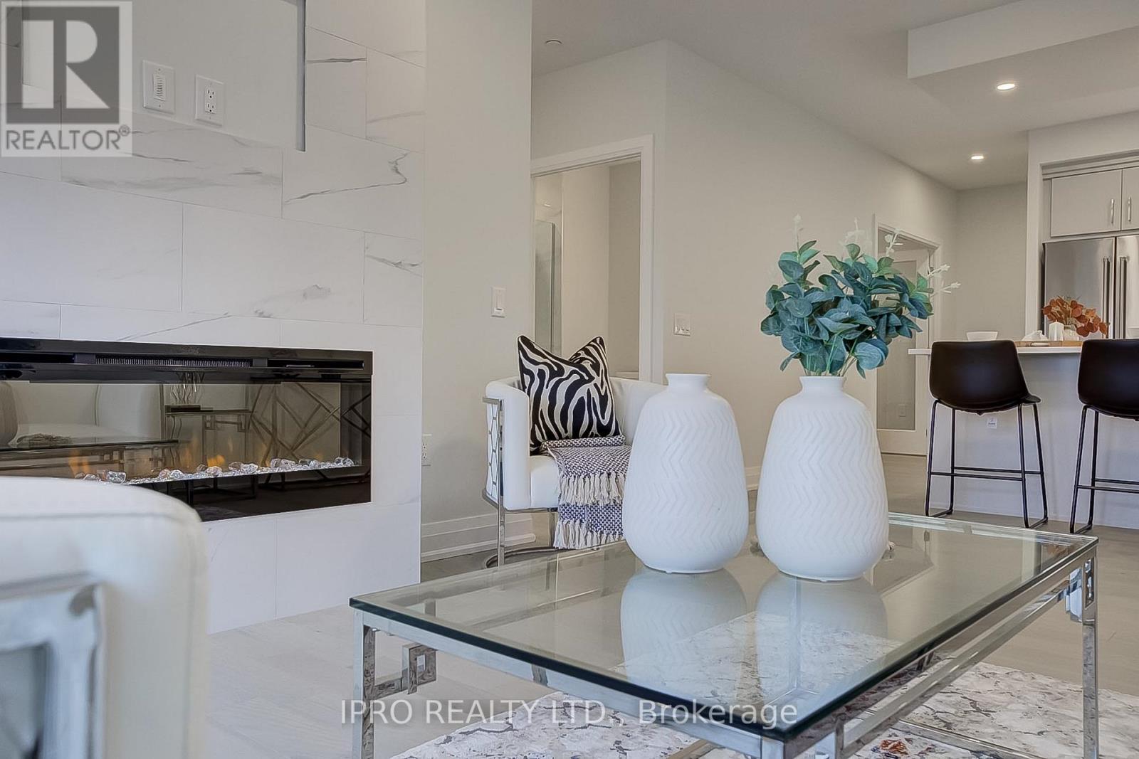 #511 -71 WYNDHAM ST S, #511