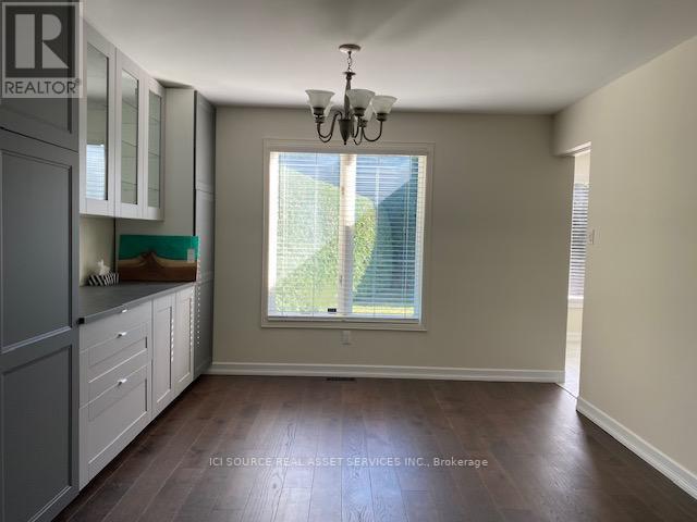 37 BEECHFERN DR