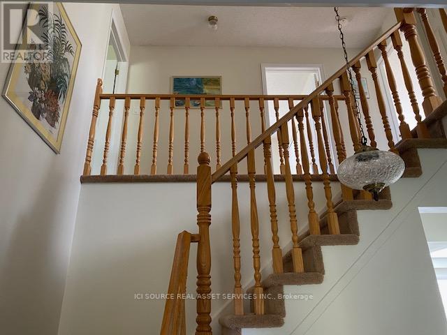 37 BEECHFERN DR