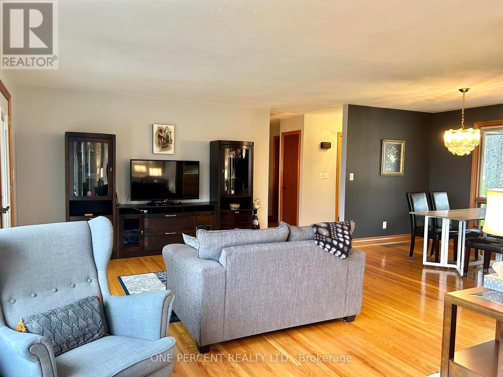 319203 GREY ROAD 1