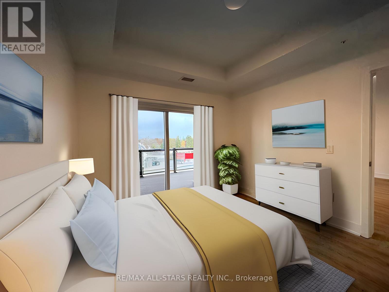 #205 -19A WEST ST, #205