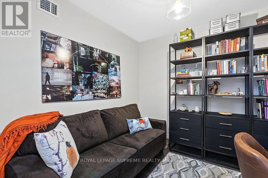 #509 -150 WELLINGTON ST E, #509