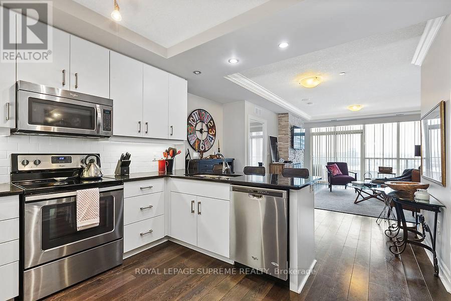 #509 -150 WELLINGTON ST E, #509