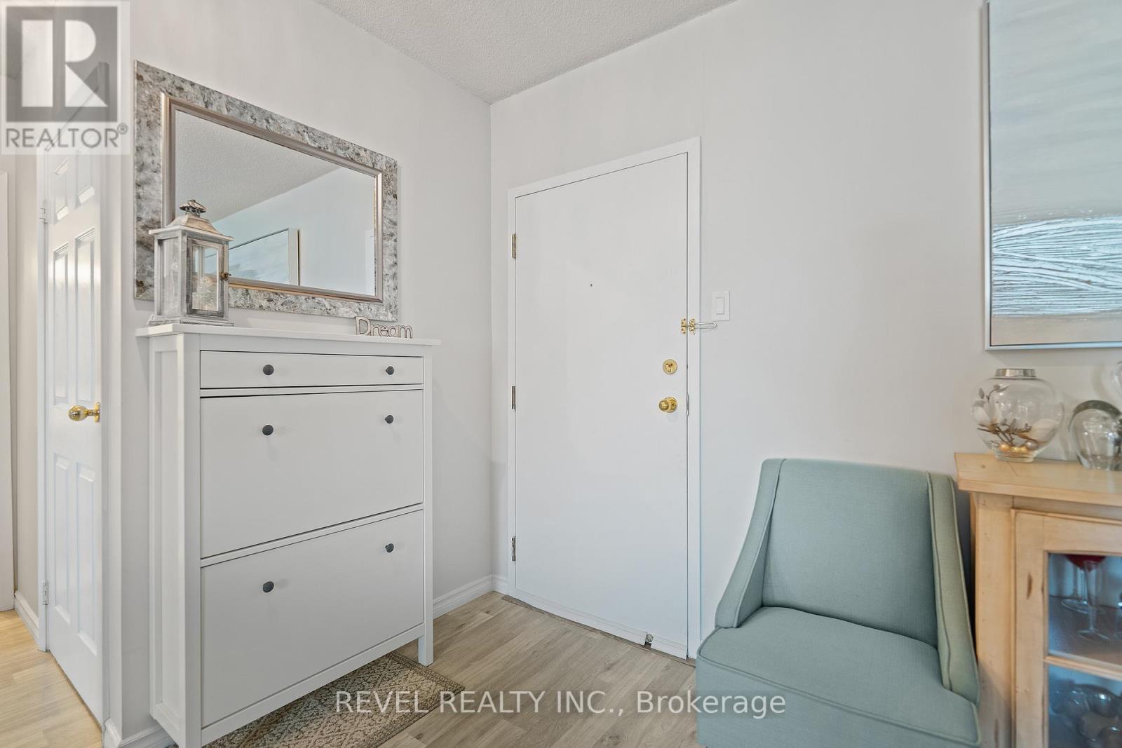 #912 -9 BONHEUR CRT, #912