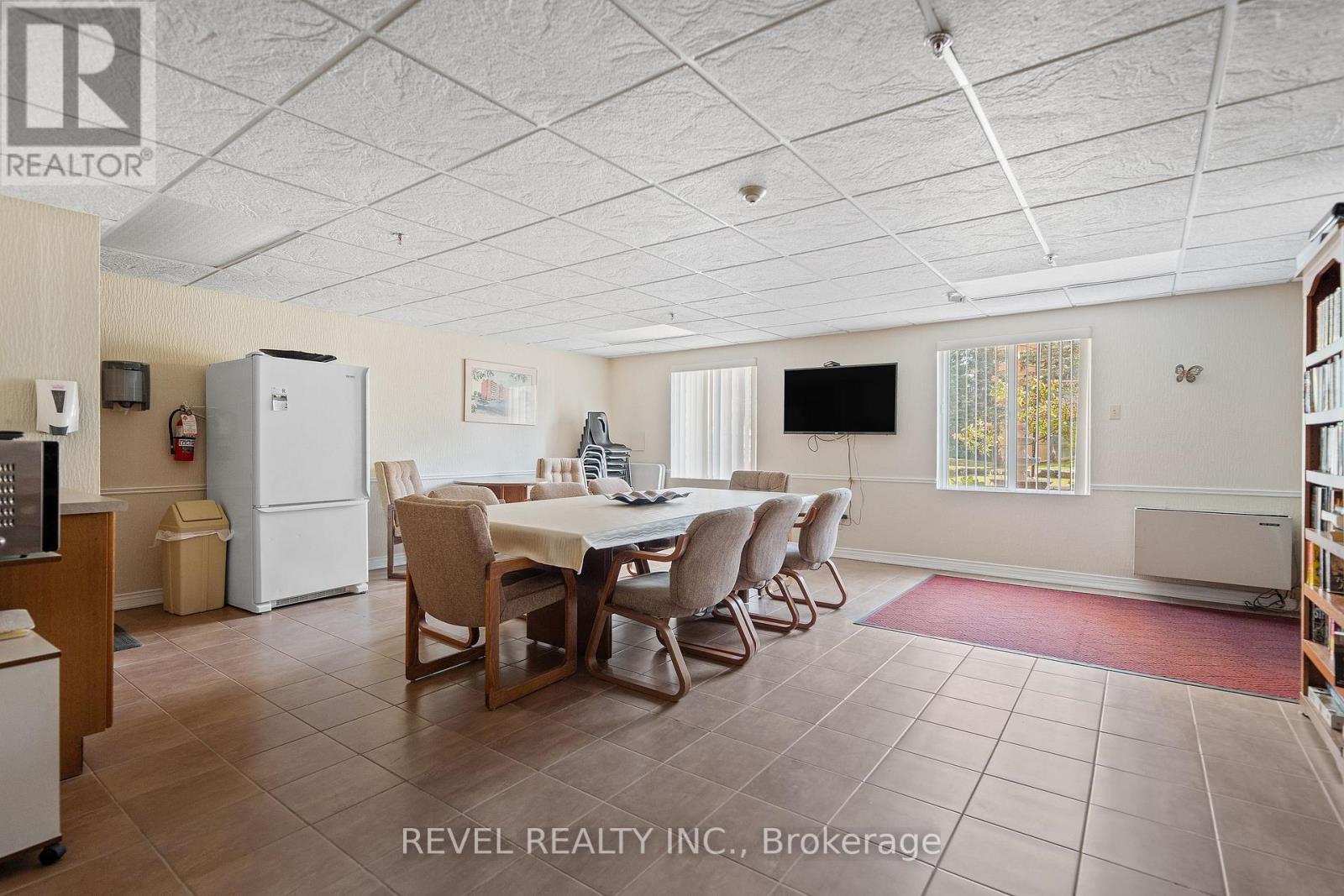 #912 -9 BONHEUR CRT, #912
