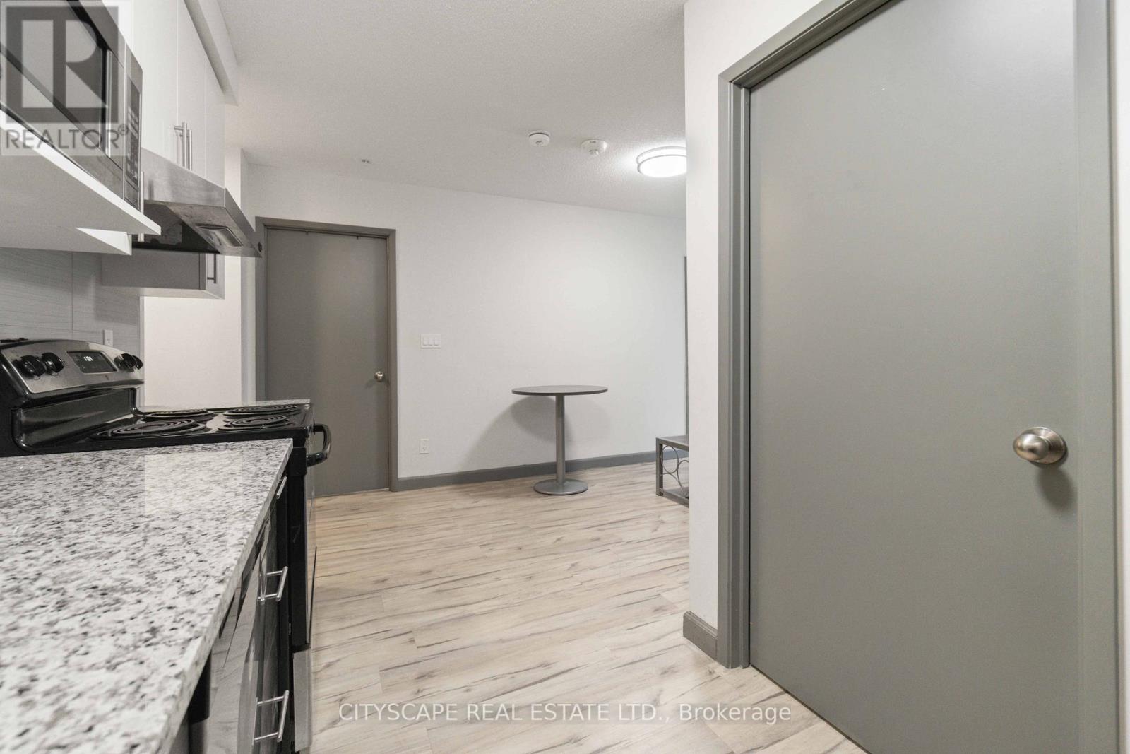 #212 -258B SUNVIEW ST, #212