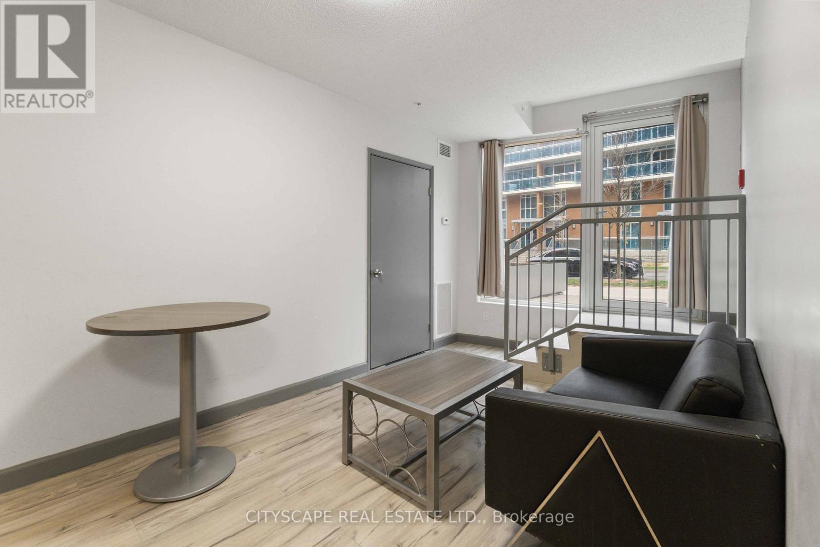 #212 -258B SUNVIEW ST, #212