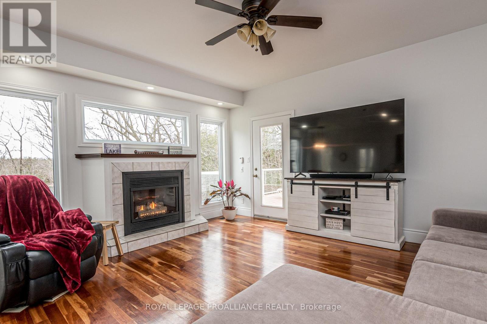 2464 SANDS RD
