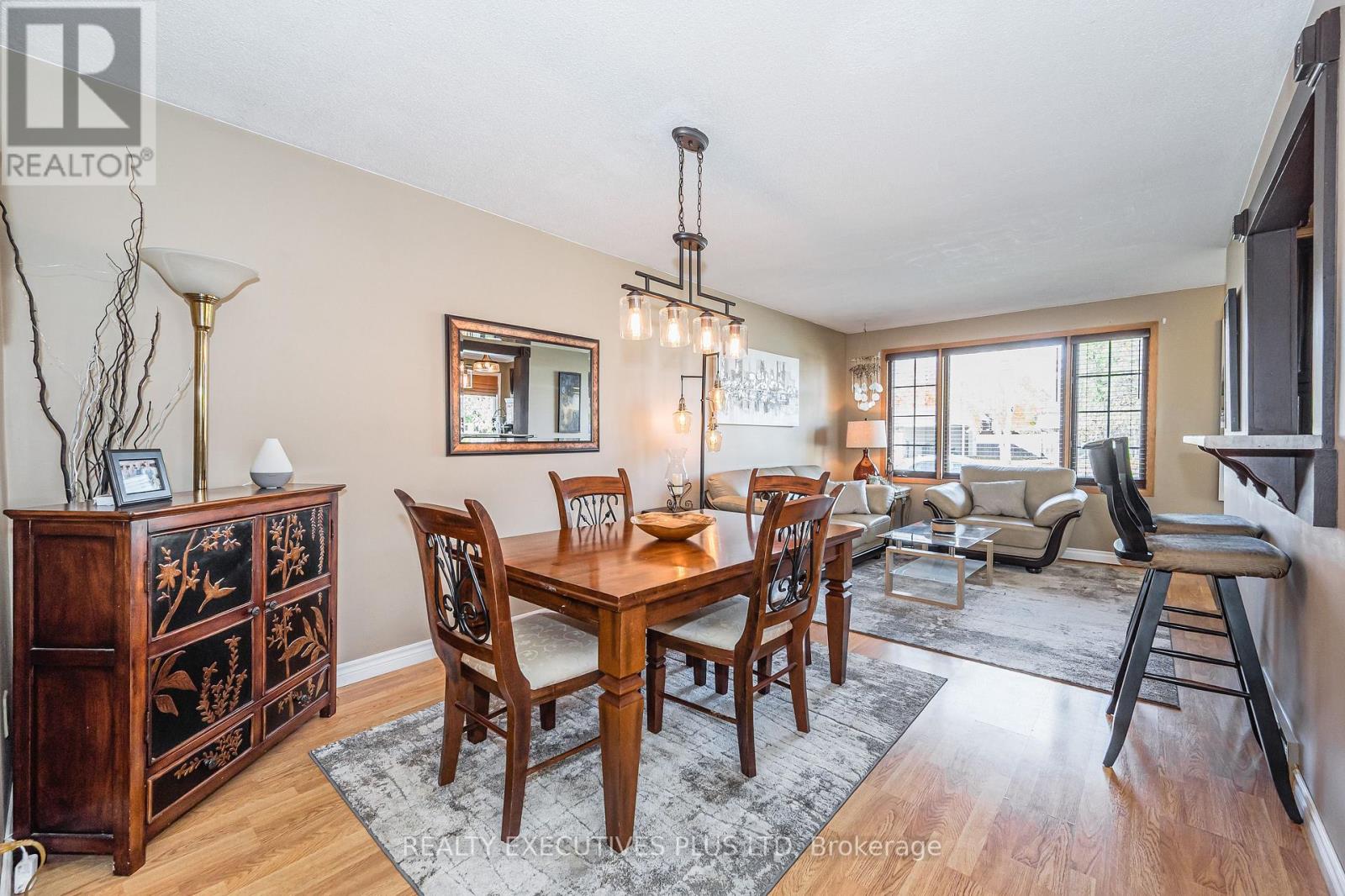 3 ISLINGTON AVE